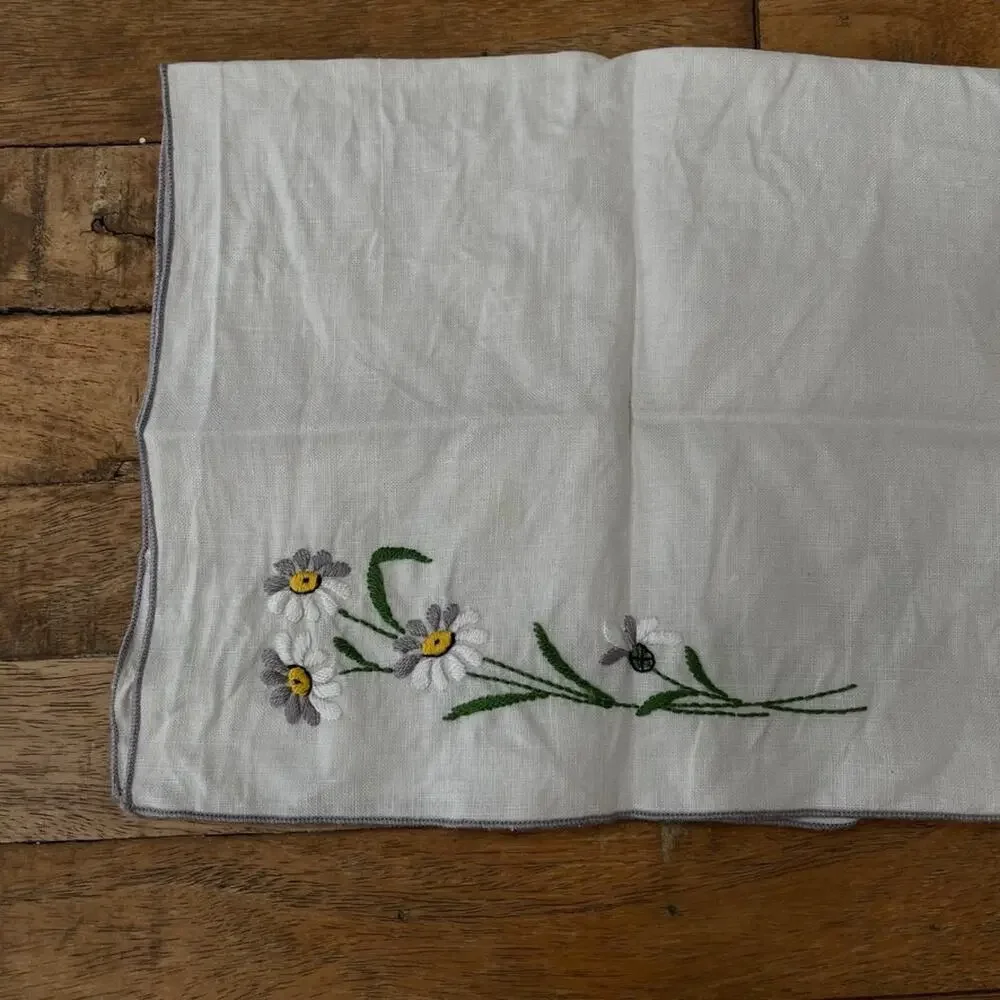 White Wildflower Embroidered Linen Napkins Set of 4 Gray Edge Detail